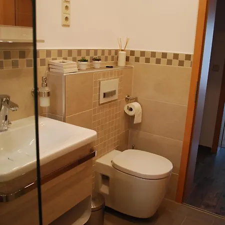Weingaertner Apartment *